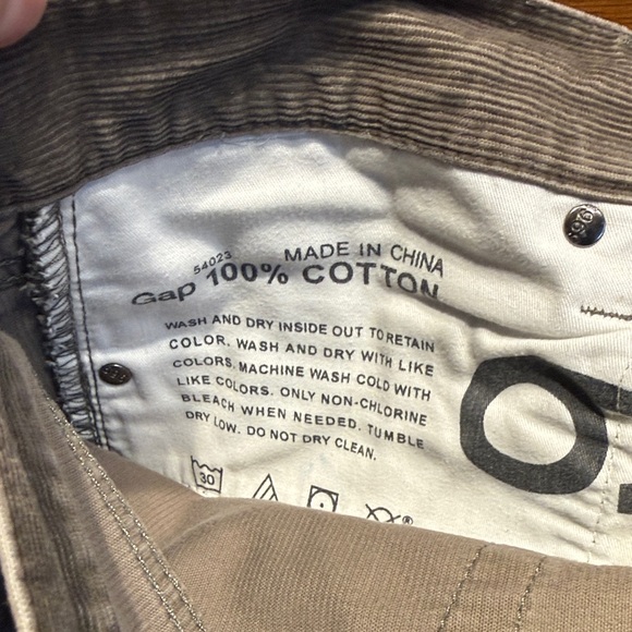GAP 1969 Beige Corduroy Pants - Picture 4 of 6